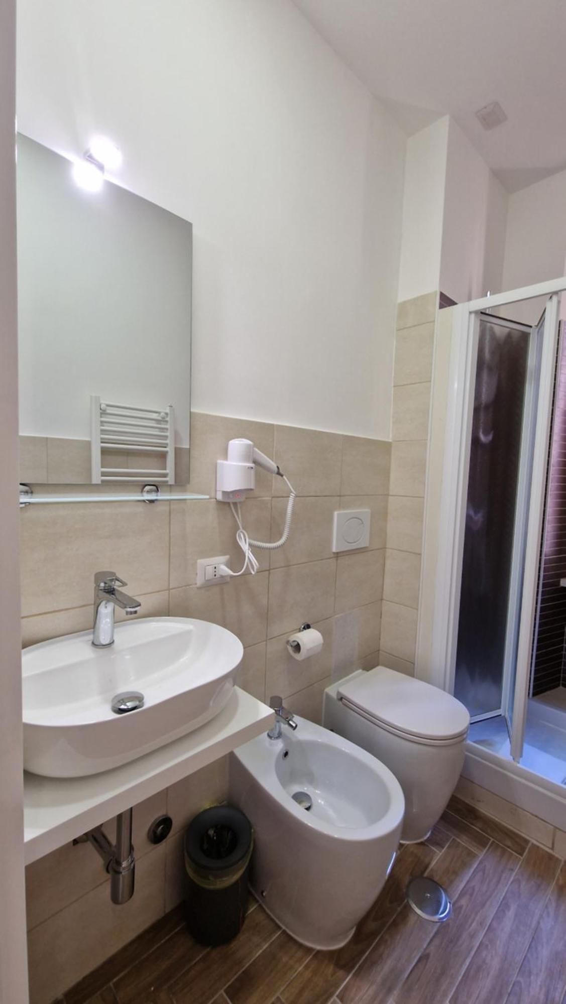 Susy'S Guest House - Room Spagna Rome Exterior photo